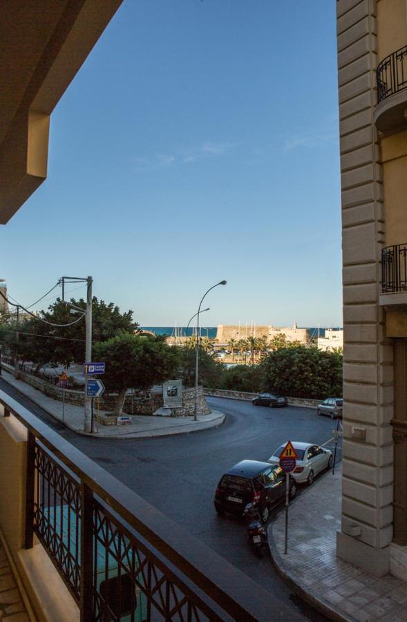City Center Apartment In Great Location Kandiye Dış mekan fotoğraf