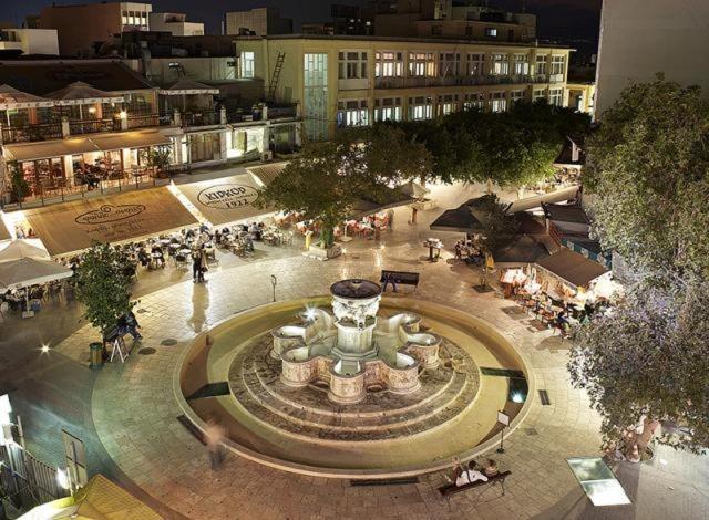 City Center Apartment In Great Location Kandiye Dış mekan fotoğraf